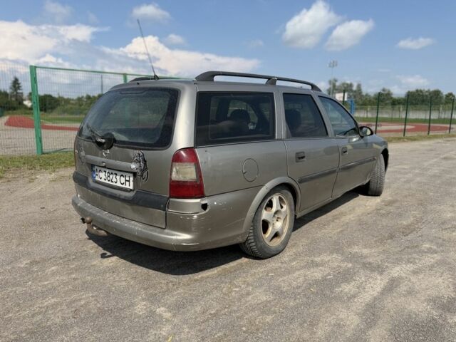 Сірий Опель Вектра, об'ємом двигуна 2 л та пробігом 300 тис. км за 999 $, фото 4 на Automoto.ua