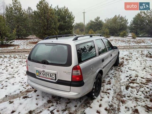 Сірий Опель Вектра, об'ємом двигуна 1.6 л та пробігом 275 тис. км за 3200 $, фото 5 на Automoto.ua