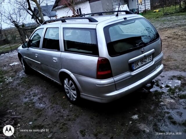 Серый Опель Вектра, объемом двигателя 2 л и пробегом 210 тыс. км за 2100 $, фото 4 на Automoto.ua