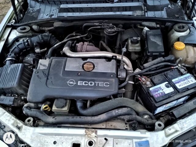 Серый Опель Вектра, объемом двигателя 2 л и пробегом 210 тыс. км за 2100 $, фото 5 на Automoto.ua