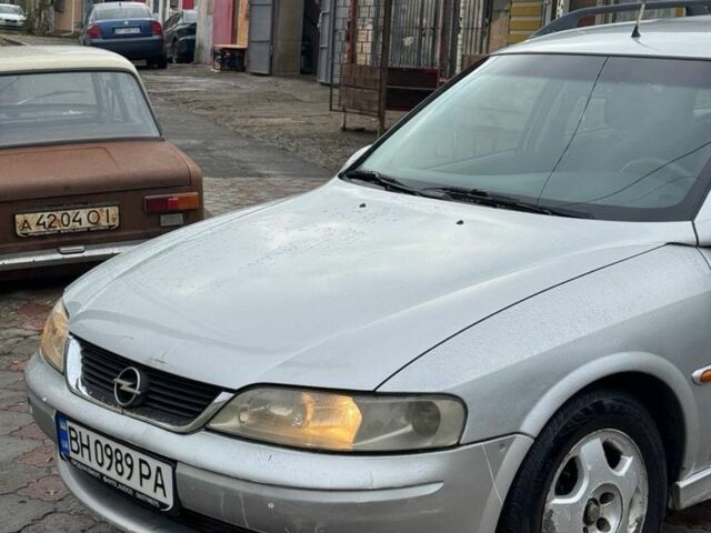 Сірий Опель Вектра, об'ємом двигуна 2 л та пробігом 210 тис. км за 2999 $, фото 1 на Automoto.ua
