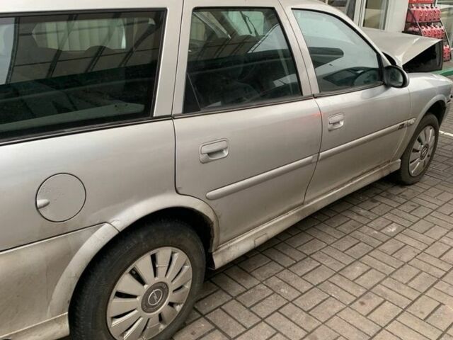 Серый Опель Вектра, объемом двигателя 1.6 л и пробегом 350 тыс. км за 593 $, фото 6 на Automoto.ua