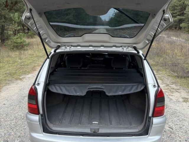 Серый Опель Вектра, объемом двигателя 1.8 л и пробегом 245 тыс. км за 2750 $, фото 13 на Automoto.ua