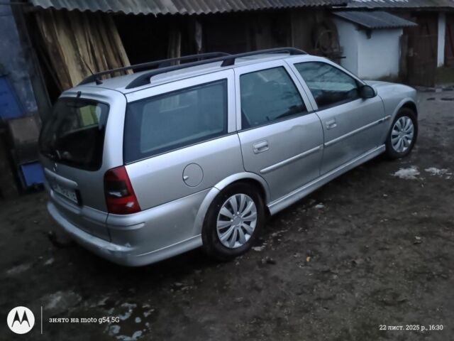 Серый Опель Вектра, объемом двигателя 2 л и пробегом 210 тыс. км за 2100 $, фото 3 на Automoto.ua
