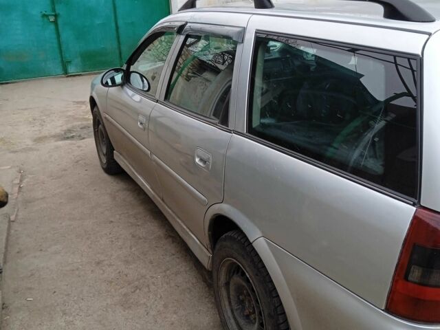 Сірий Опель Вектра, об'ємом двигуна 1.6 л та пробігом 278 тис. км за 1800 $, фото 5 на Automoto.ua