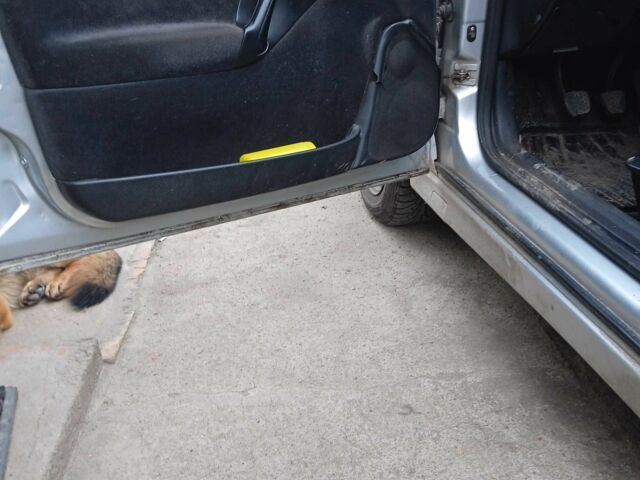 Сірий Опель Вектра, об'ємом двигуна 1.6 л та пробігом 278 тис. км за 1800 $, фото 12 на Automoto.ua