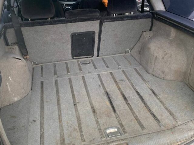 Серый Опель Вектра, объемом двигателя 1.5 л и пробегом 200 тыс. км за 2200 $, фото 4 на Automoto.ua