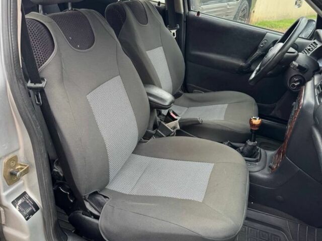 Сірий Опель Вектра, об'ємом двигуна 2 л та пробігом 210 тис. км за 2999 $, фото 14 на Automoto.ua