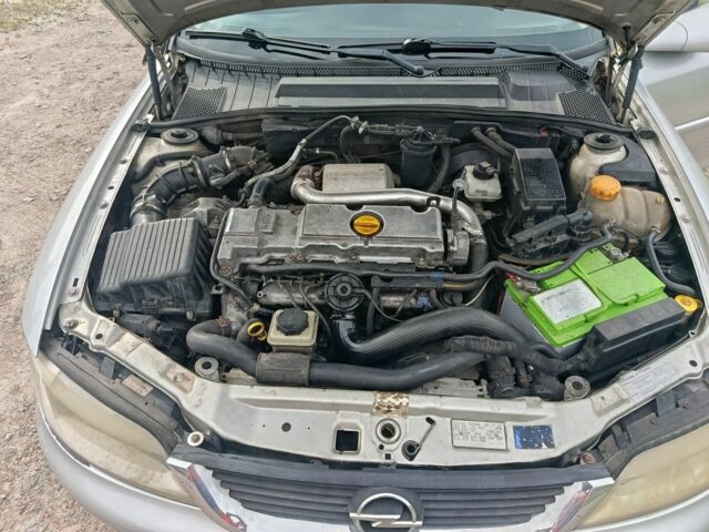 Сірий Опель Вектра, об'ємом двигуна 2 л та пробігом 320 тис. км за 1800 $, фото 7 на Automoto.ua