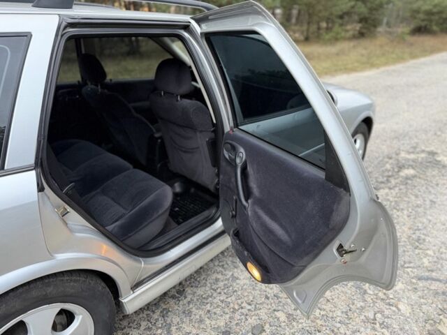 Серый Опель Вектра, объемом двигателя 1.8 л и пробегом 245 тыс. км за 2750 $, фото 8 на Automoto.ua