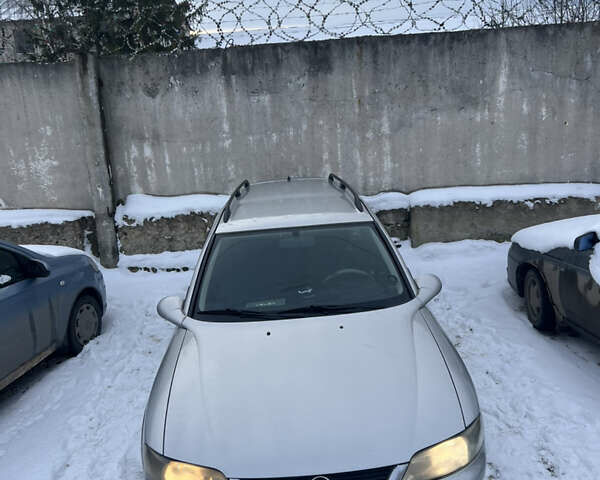 Серый Опель Вектра, объемом двигателя 2 л и пробегом 444 тыс. км за 2100 $, фото 1 на Automoto.ua