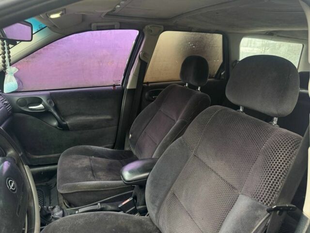 Сірий Опель Вектра, об'ємом двигуна 2 л та пробігом 240 тис. км за 1000 $, фото 6 на Automoto.ua