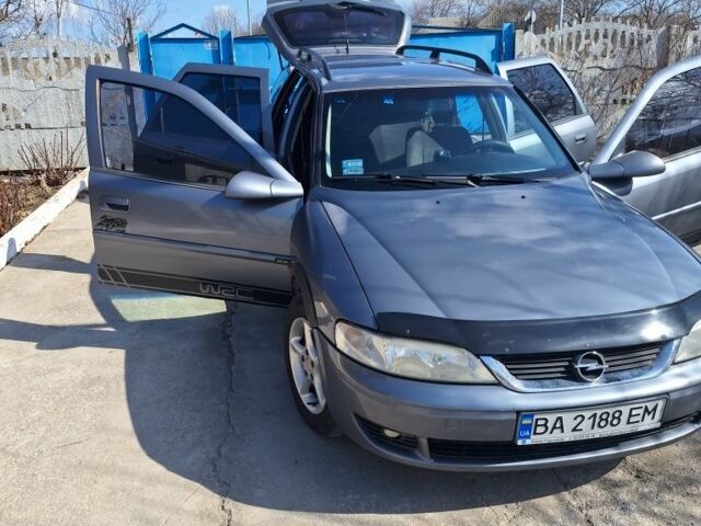 Серый Опель Вектра, объемом двигателя 2.2 л и пробегом 299 тыс. км за 2999 $, фото 4 на Automoto.ua