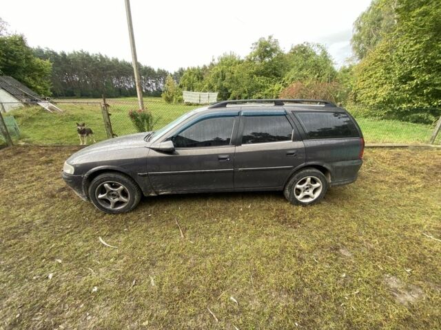 Серый Опель Вектра, объемом двигателя 2 л и пробегом 490 тыс. км за 2600 $, фото 3 на Automoto.ua