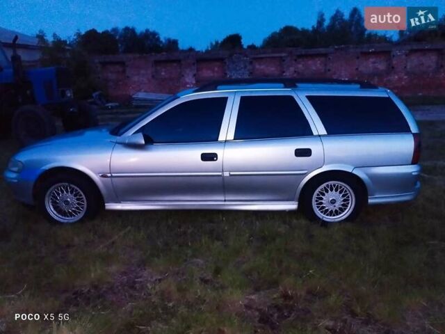 Сірий Опель Вектра, об'ємом двигуна 2 л та пробігом 295 тис. км за 2650 $, фото 8 на Automoto.ua