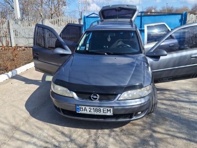 Серый Опель Вектра, объемом двигателя 2.2 л и пробегом 299 тыс. км за 2999 $, фото 3 на Automoto.ua