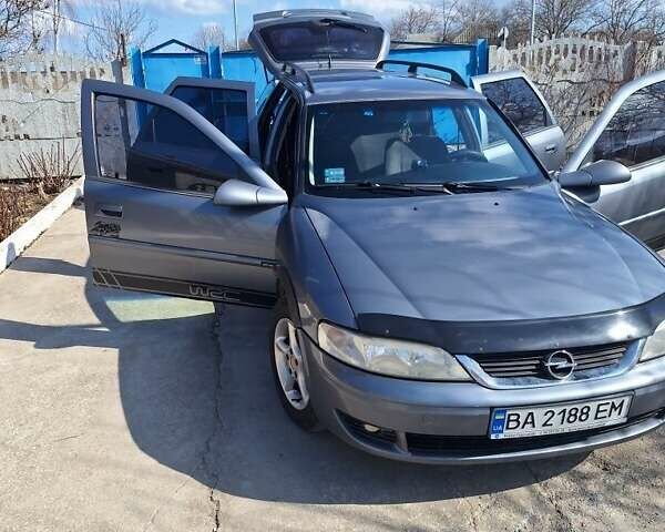 Серый Опель Вектра, объемом двигателя 2.2 л и пробегом 299 тыс. км за 2999 $, фото 3 на Automoto.ua