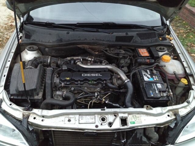 Опель Вектра 2000 в Славянске на Automoto.ua Серый Опель Вектра, объемом двигателя 1.7 л и пробегом 33 тыс. км за 2700 $, фото 5 на Automoto.ua