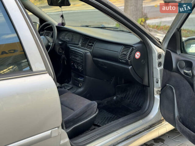 Сірий Опель Вектра, об'ємом двигуна 1.8 л та пробігом 300 тис. км за 1600 $, фото 11 на Automoto.ua