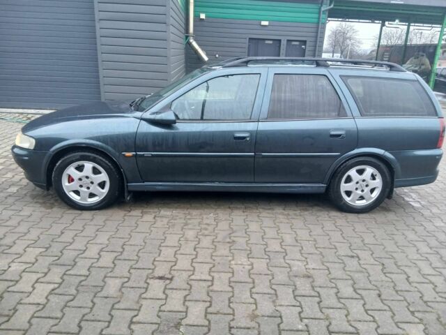 Сірий Опель Вектра, об'ємом двигуна 2 л та пробігом 333 тис. км за 2500 $, фото 2 на Automoto.ua