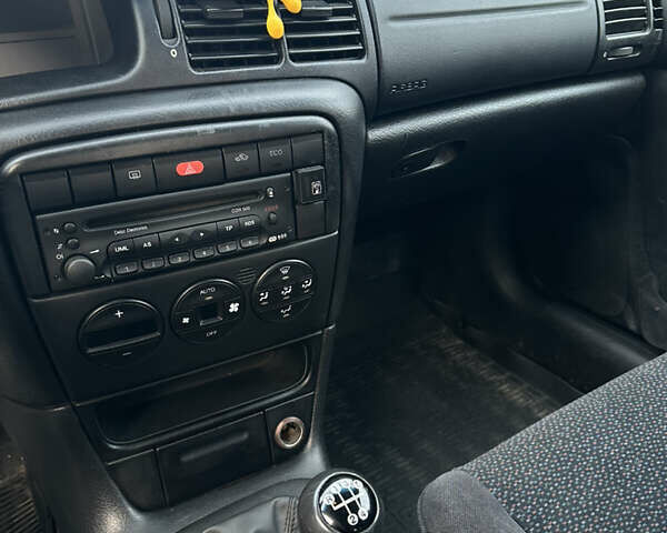 Сірий Опель Вектра, об'ємом двигуна 1.8 л та пробігом 260 тис. км за 3400 $, фото 30 на Automoto.ua