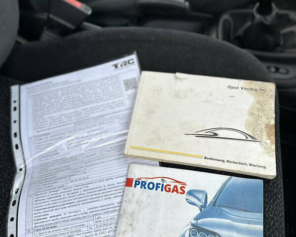 Сірий Опель Вектра, об'ємом двигуна 1.8 л та пробігом 260 тис. км за 3400 $, фото 26 на Automoto.ua