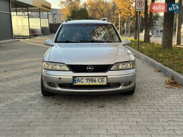 Сірий Опель Вектра, об'ємом двигуна 1.8 л та пробігом 300 тис. км за 1600 $, фото 5 на Automoto.ua