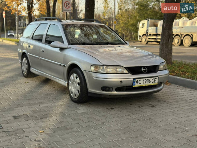 Сірий Опель Вектра, об'ємом двигуна 1.8 л та пробігом 300 тис. км за 1600 $, фото 4 на Automoto.ua