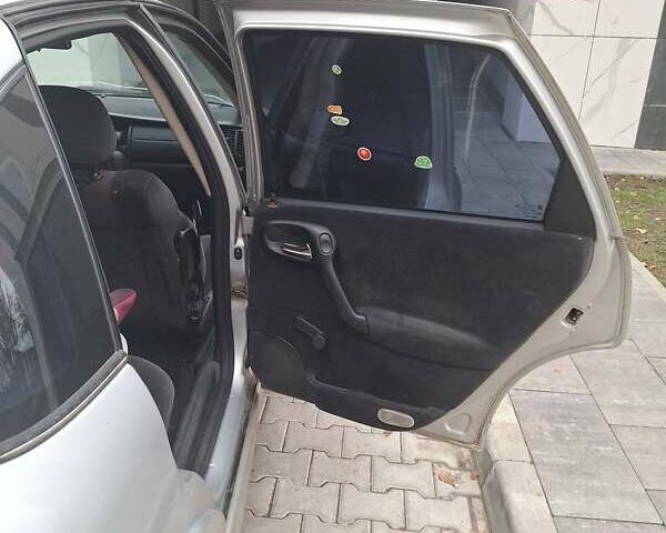 Серый Опель Вектра, объемом двигателя 1.6 л и пробегом 520 тыс. км за 2200 $, фото 3 на Automoto.ua