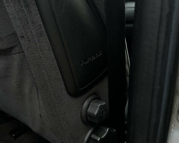 Сірий Опель Вектра, об'ємом двигуна 1.8 л та пробігом 260 тис. км за 3400 $, фото 37 на Automoto.ua