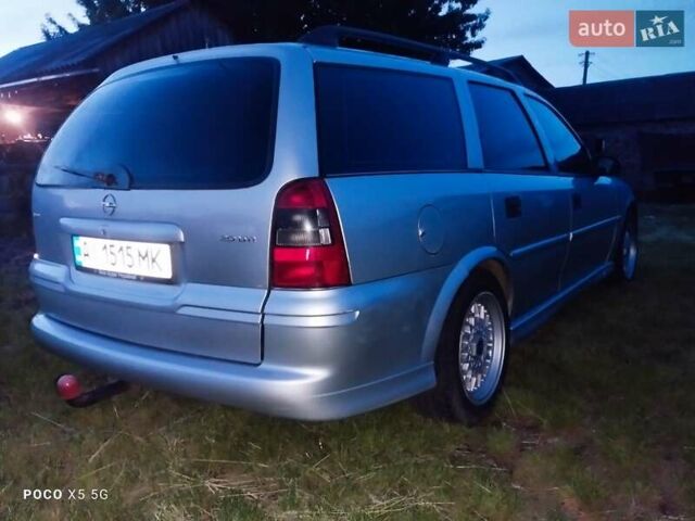 Сірий Опель Вектра, об'ємом двигуна 2 л та пробігом 295 тис. км за 2650 $, фото 7 на Automoto.ua