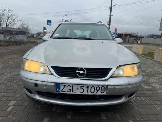 Сірий Опель Вектра, об'ємом двигуна 2 л та пробігом 240 тис. км за 1000 $, фото 1 на Automoto.ua