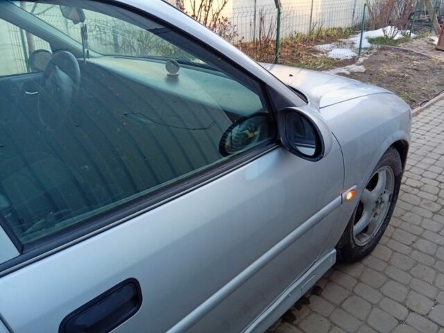 Серый Опель Вектра, объемом двигателя 2 л и пробегом 329 тыс. км за 2596 $, фото 4 на Automoto.ua