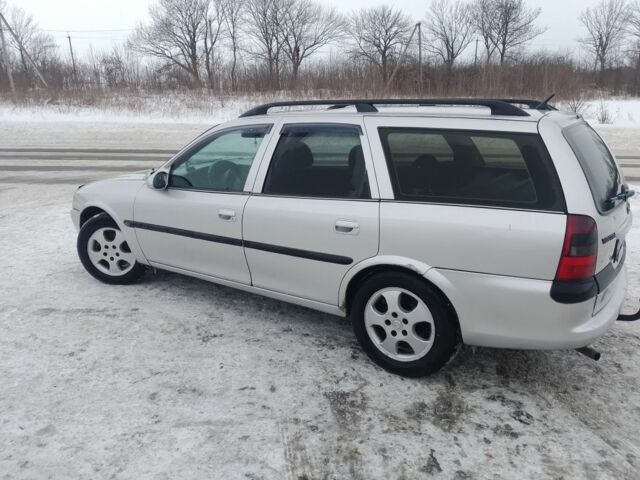 Серый Опель Вектра, объемом двигателя 2 л и пробегом 222 тыс. км за 1750 $, фото 1 на Automoto.ua