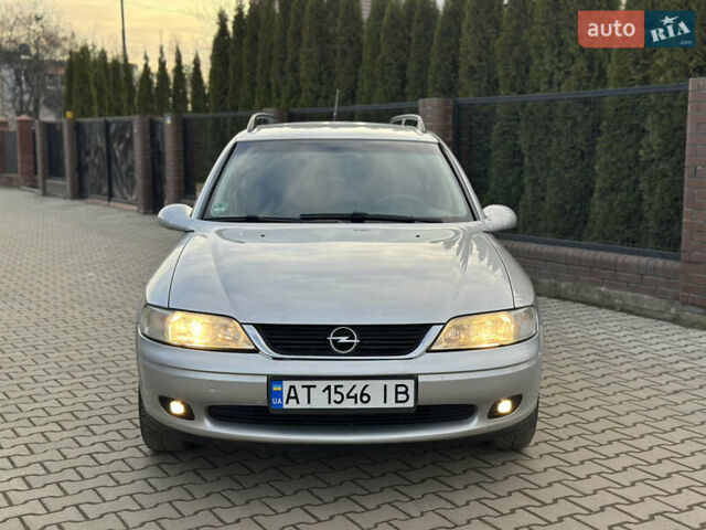 Сірий Опель Вектра, об'ємом двигуна 1.8 л та пробігом 260 тис. км за 3400 $, фото 11 на Automoto.ua