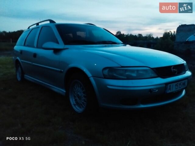 Серый Опель Вектра, объемом двигателя 2 л и пробегом 295 тыс. км за 2600 $, фото 5 на Automoto.ua