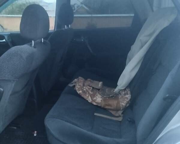 Серый Опель Вектра, объемом двигателя 2.02 л и пробегом 370 тыс. км за 2750 $, фото 6 на Automoto.ua