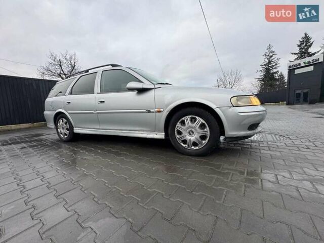 Сірий Опель Вектра, об'ємом двигуна 2 л та пробігом 250 тис. км за 1999 $, фото 15 на Automoto.ua