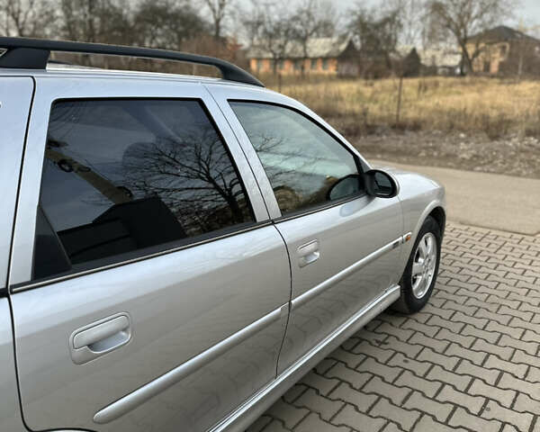 Сірий Опель Вектра, об'ємом двигуна 1.8 л та пробігом 260 тис. км за 3400 $, фото 17 на Automoto.ua