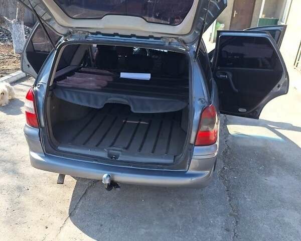 Серый Опель Вектра, объемом двигателя 2.2 л и пробегом 299 тыс. км за 2999 $, фото 4 на Automoto.ua