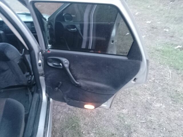 Сірий Опель Вектра, об'ємом двигуна 2 л та пробігом 42 тис. км за 1775 $, фото 3 на Automoto.ua