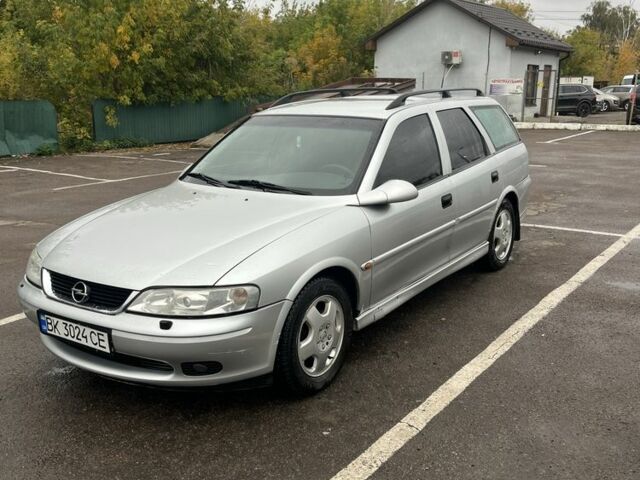 Серый Опель Вектра, объемом двигателя 2 л и пробегом 299 тыс. км за 2200 $, фото 1 на Automoto.ua