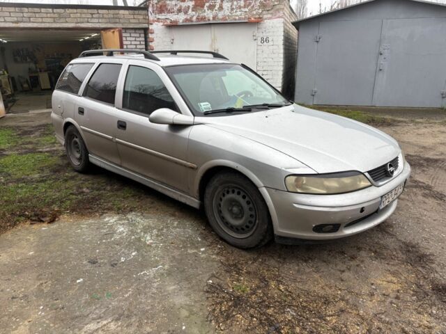Сірий Опель Вектра, об'ємом двигуна 0 л та пробігом 377 тис. км за 950 $, фото 1 на Automoto.ua