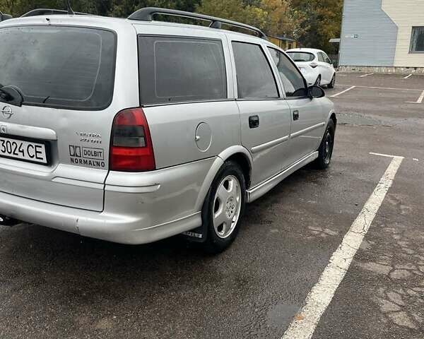 Серый Опель Вектра, объемом двигателя 2 л и пробегом 299 тыс. км за 2200 $, фото 4 на Automoto.ua