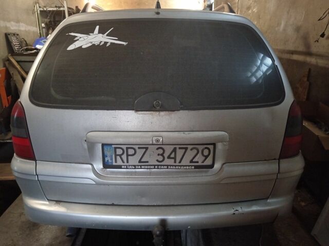 Серый Опель Вектра, объемом двигателя 2 л и пробегом 340 тыс. км за 828 $, фото 6 на Automoto.ua