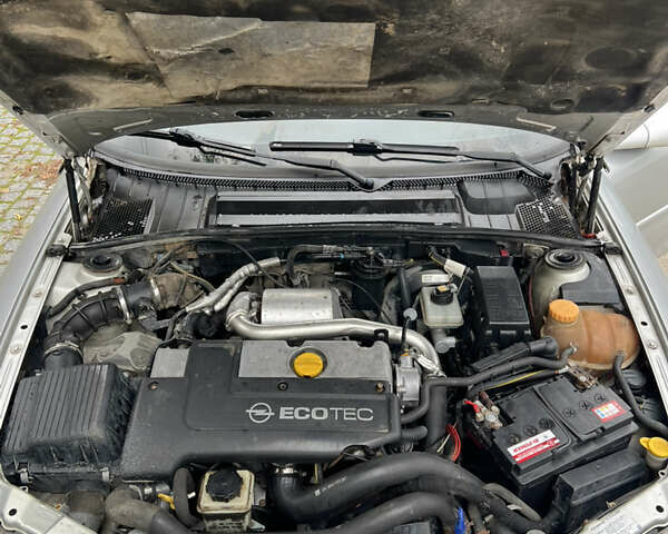 Сірий Опель Вектра, об'ємом двигуна 2 л та пробігом 300 тис. км за 1700 $, фото 9 на Automoto.ua