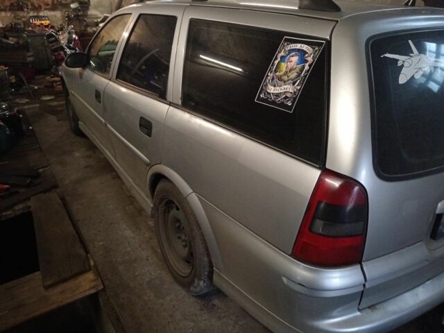 Серый Опель Вектра, объемом двигателя 2 л и пробегом 340 тыс. км за 828 $, фото 7 на Automoto.ua