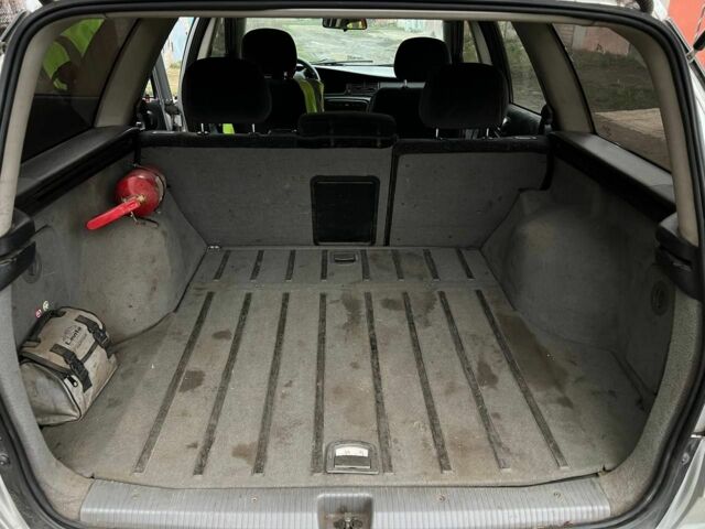 Серый Опель Вектра, объемом двигателя 2 л и пробегом 330 тыс. км за 2500 $, фото 6 на Automoto.ua