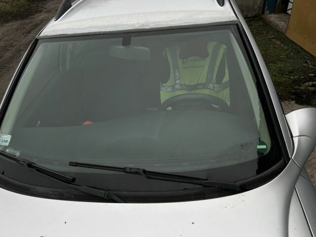 Серый Опель Вектра, объемом двигателя 2 л и пробегом 200 тыс. км за 2500 $, фото 5 на Automoto.ua