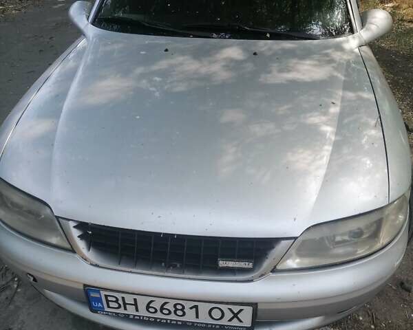 Серый Опель Вектра, объемом двигателя 2.17 л и пробегом 400 тыс. км за 2800 $, фото 6 на Automoto.ua